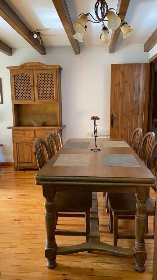 Apartamentos Nogueret Бенаск Екстериор снимка