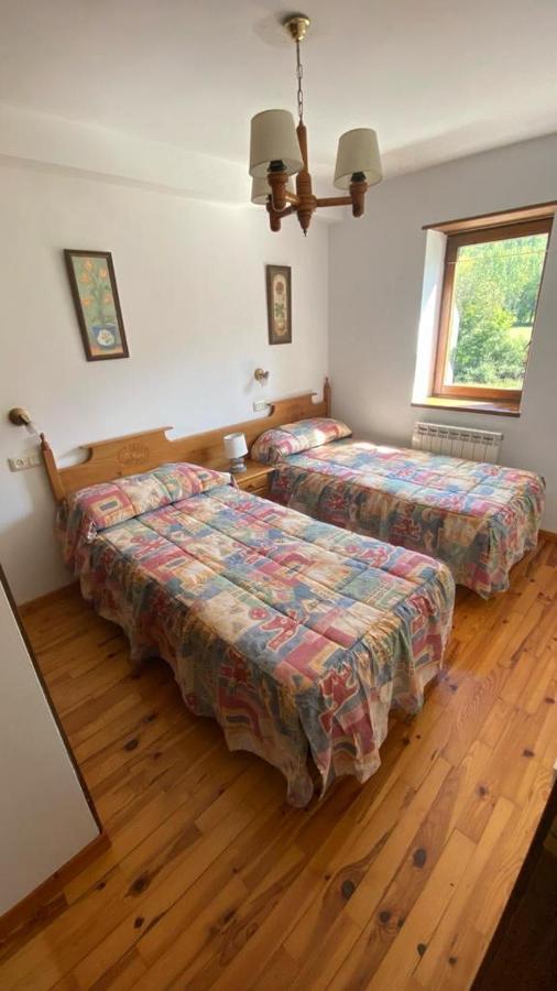 Apartamentos Nogueret Бенаск Екстериор снимка